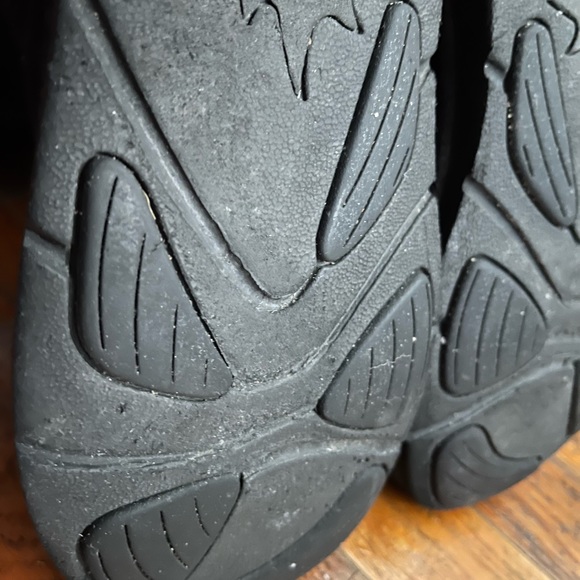 UGG 5195 Cargo II Black MidCalf Shearling Lined Pocket Boots Sz9 Used see photos - Picture 15 of 16